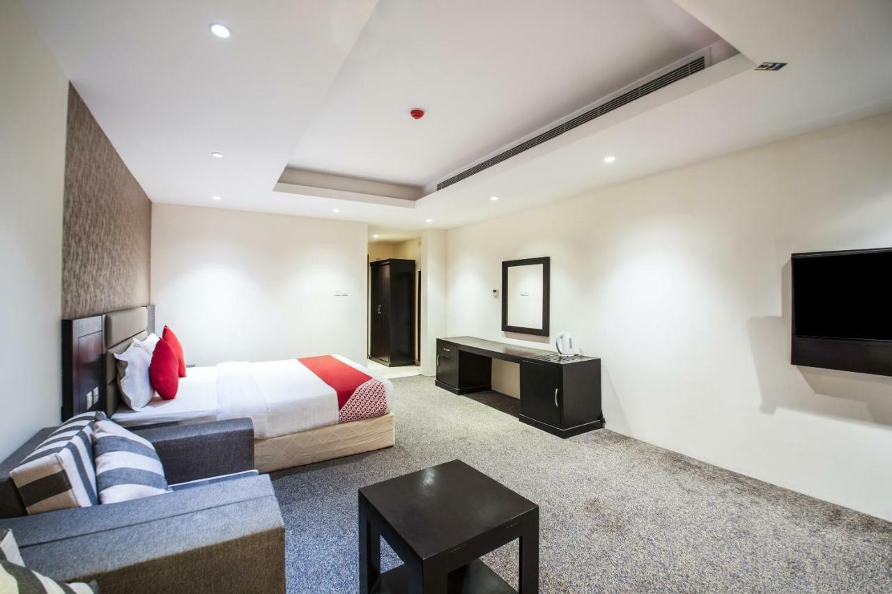 Oyo 200 Majestic Homes Al Khobar Ngoại thất bức ảnh
